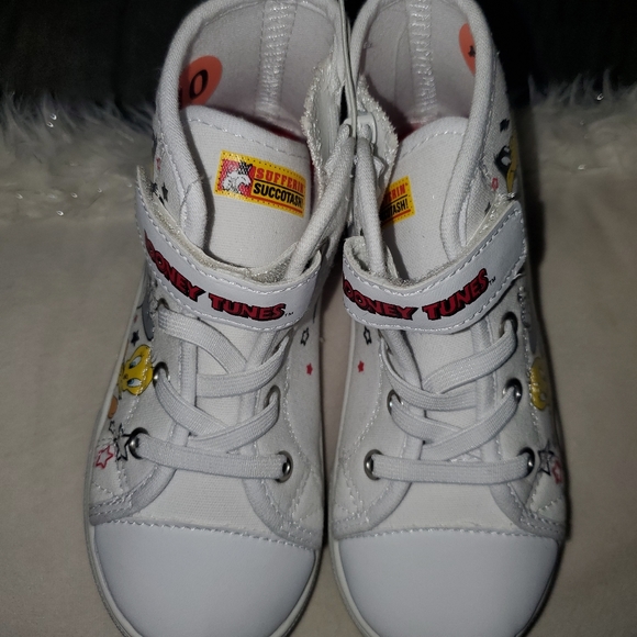 BACK TO SCHOOL /LOONEY TUNES GRAPHIC UNISEX TODDLERS HI TOP TENNIS SHOES (NWT) - Picture 3 of 8